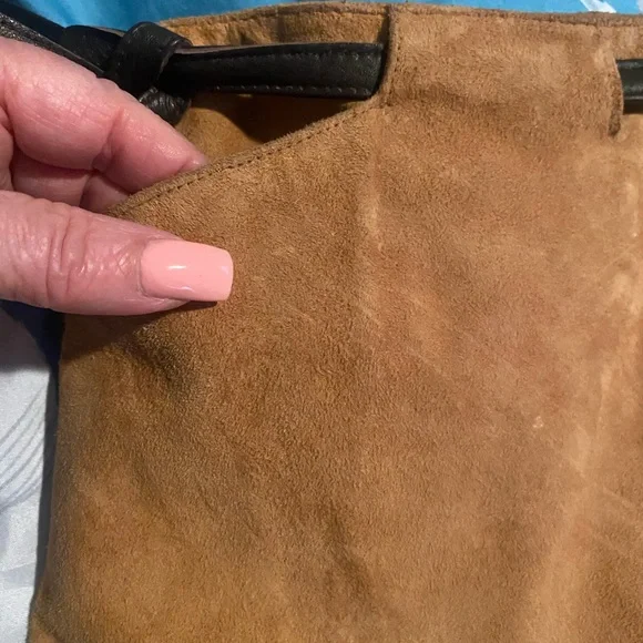 Genuine suede skirt by INC , with pockets and leather leather strip belt .. - Picture 8 of 11